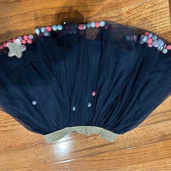 Girls skirt with pom poms and stars size 5-6 - Picture 2 of 3